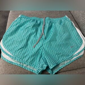 Nike Tempo Women's Teal and White Patterned Shorts Large